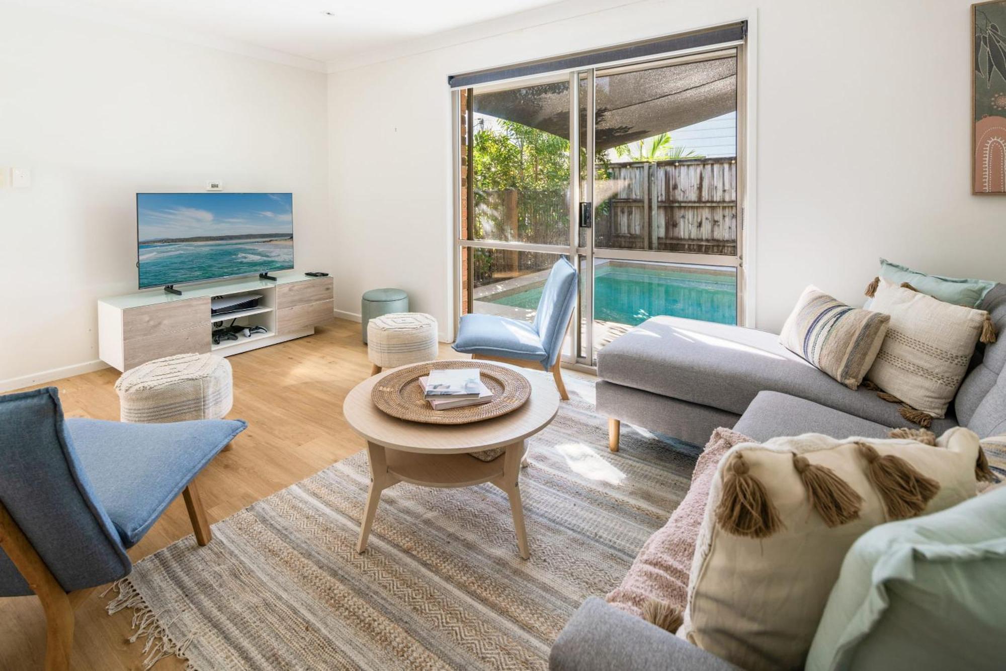 Sandy Dunes Retreat Pet-Friendly Wurtulla Home Kawana Waters Exterior photo